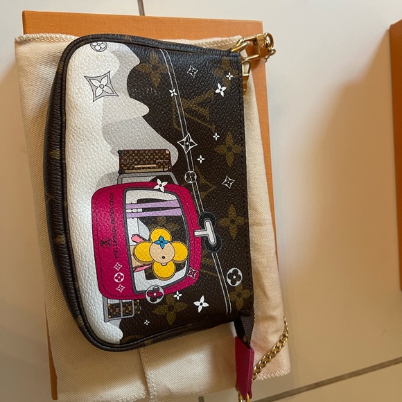 Louis Vuitton Brown and Pink Monogram Pouch- limited edition mini pochette - Picture 1 of 6